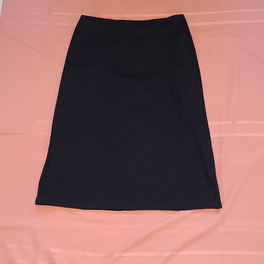 Top Secret Fashion Navy Blue Skirt. Size 11